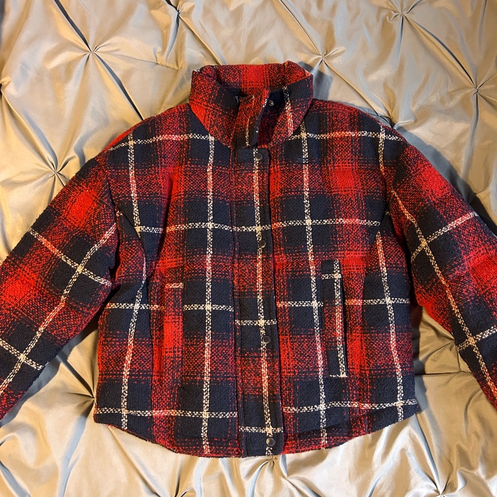 Levi's Red Plaid Jacket‎ Women's XS Puffer Coat Blue Cinch Waist LW2RP412 NWT